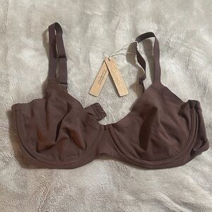 SKIMS Chocolate Brown Underwire Bra